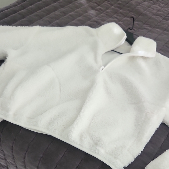 Old Navy White Teddy Jacket - Picture 4 of 5